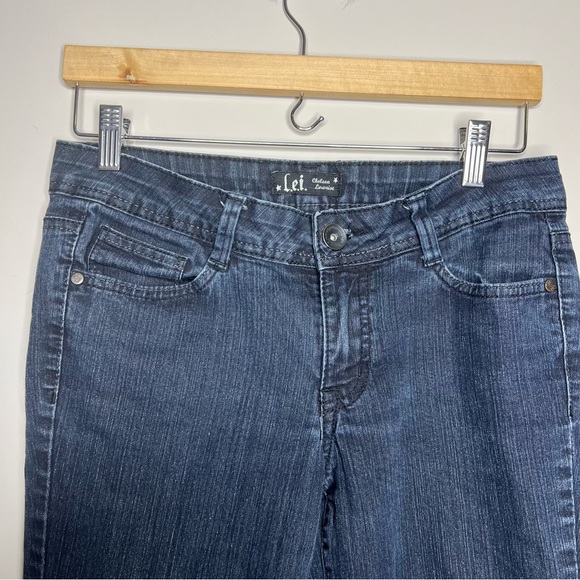L.E.I Women's Jeans Low Rise Flare Boot Cut Julia Indigo size 10-12 - Picture 3 of 10